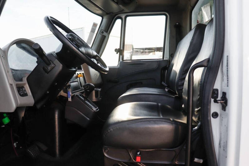 2019 International DuraStar 4300