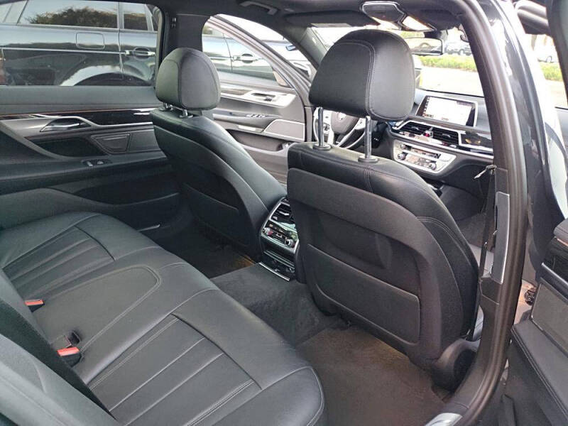 2018 BMW 7 Series 740i