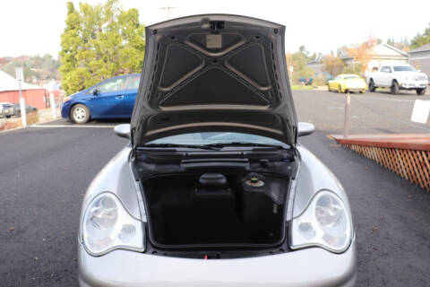 2003 Porsche 911 Carrera 4