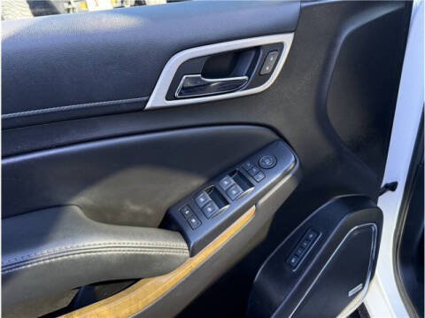 2017 GMC Yukon XL Denali