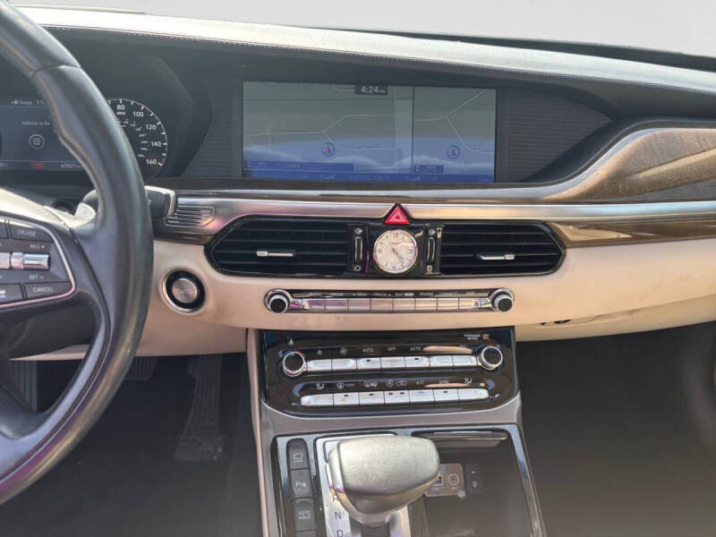 2019 Genesis G90