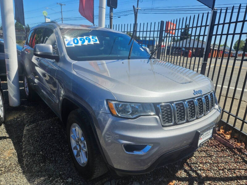 2020 Jeep Grand Cherokee Laredo