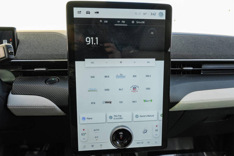 2022 Ford Mustang Mach-E Premium