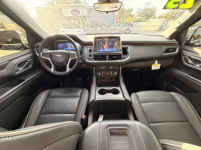 2023 Chevrolet Suburban Premier