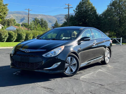 2014 Hyundai Sonata Hybrid for sale at A.I. Monroe Auto Sales in Bountiful UT