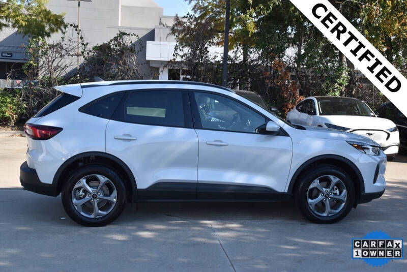 2025 Ford Escape ST-Line Select