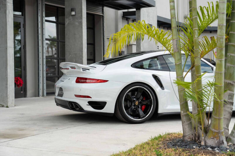 2015 Porsche 911 Turbo