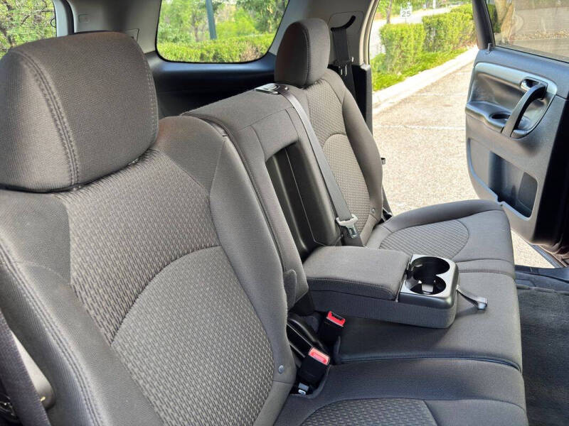 2009 Saturn Outlook XE