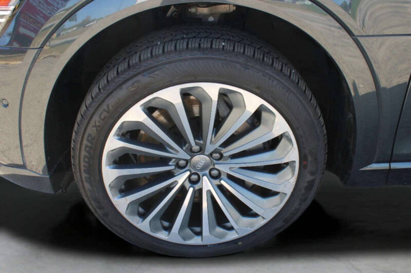 2019 Audi e-tron quattro Prestige