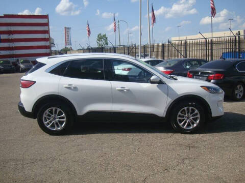 2020 Ford Escape SE