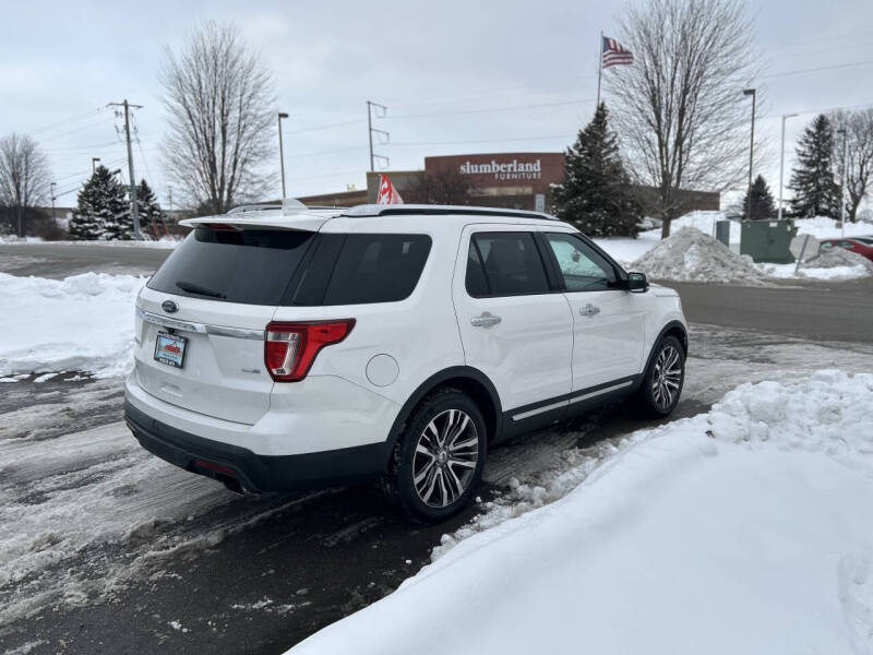 2017 Ford Explorer Platinum