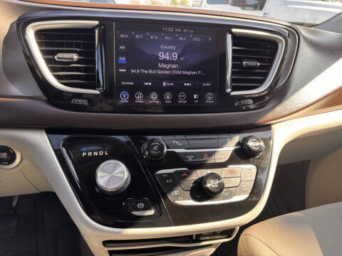 2017 Chrysler Pacifica Touring