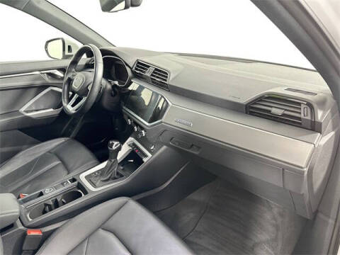 2024 Audi Q3 quattro S line Premium 45 TFSI