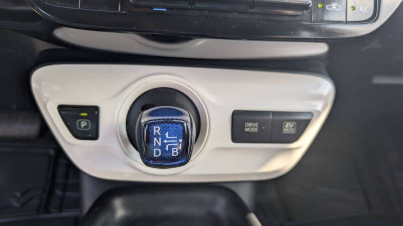 2017 Toyota Prius One