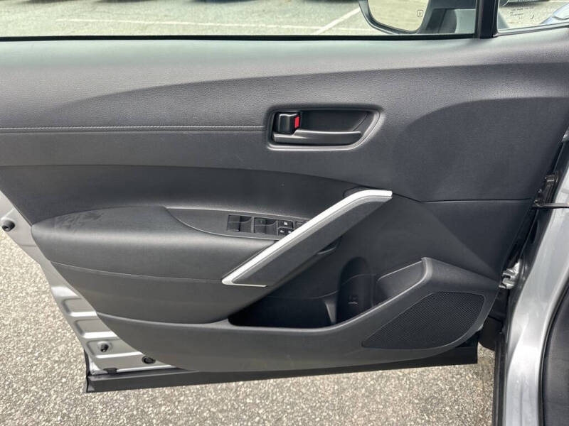 2025 Toyota Corolla Cross LE