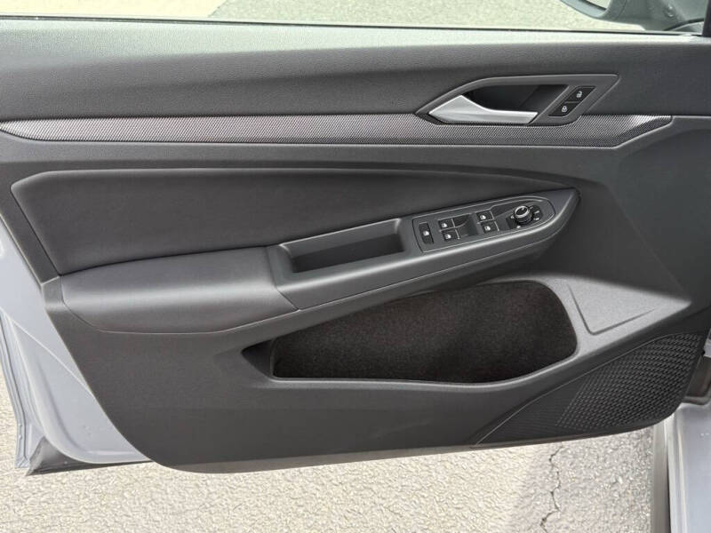 2025 Volkswagen Golf GTI Autobahn