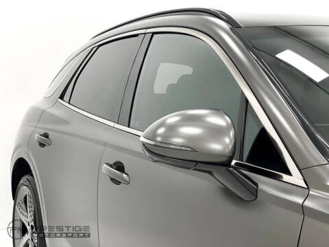 2023 Genesis GV70 2.5T Standard