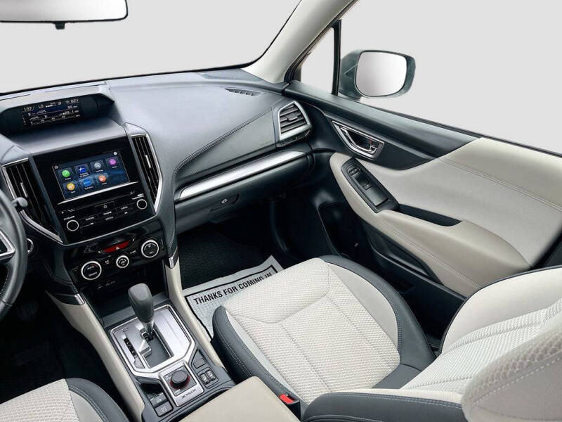2022 Subaru Forester Premium