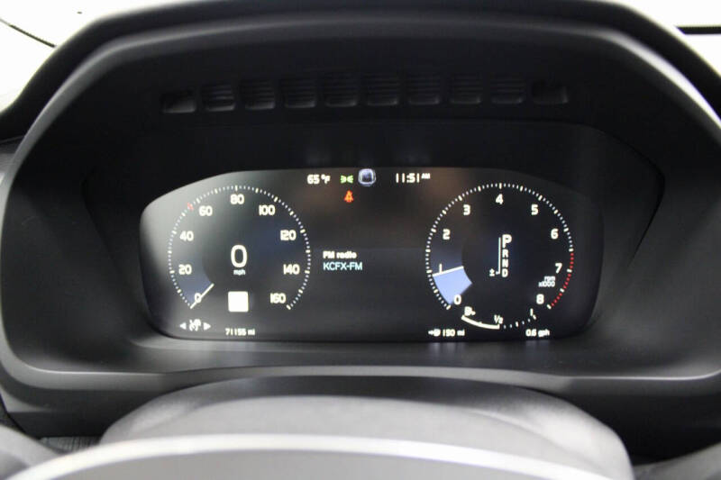 2020 Volvo XC90 T5 Momentum