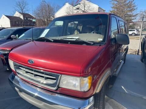 2000 Ford E-Series for sale at ST LOUIS AUTO CAR SALES in Saint Louis MO