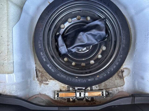 2011 Nissan Versa 1.8 S