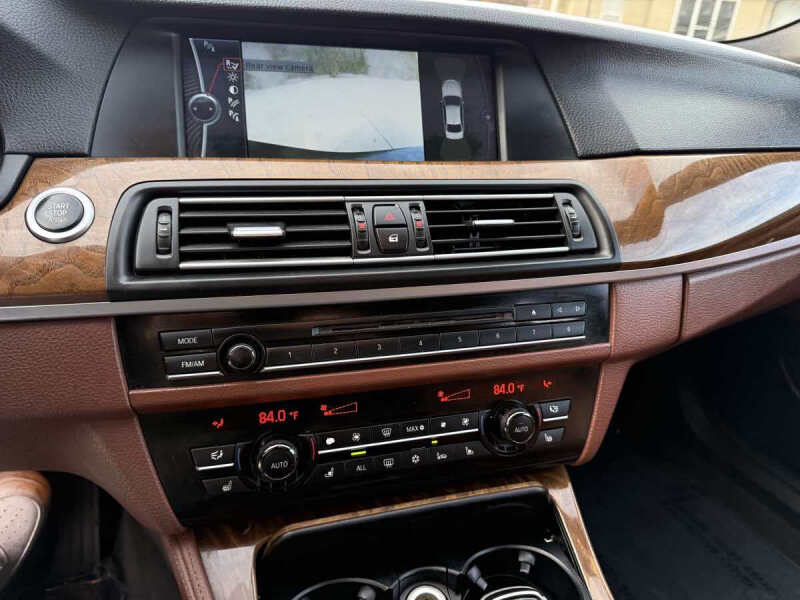 2012 BMW 5 Series 550i xDrive