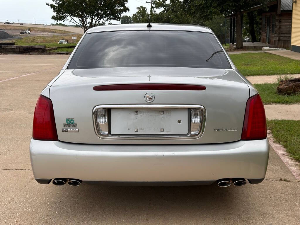 2005 Cadillac DeVille for sale at BANKERS AUTOS in Denton, TX