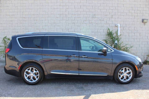 2019 Chrysler Pacifica Touring L Plus