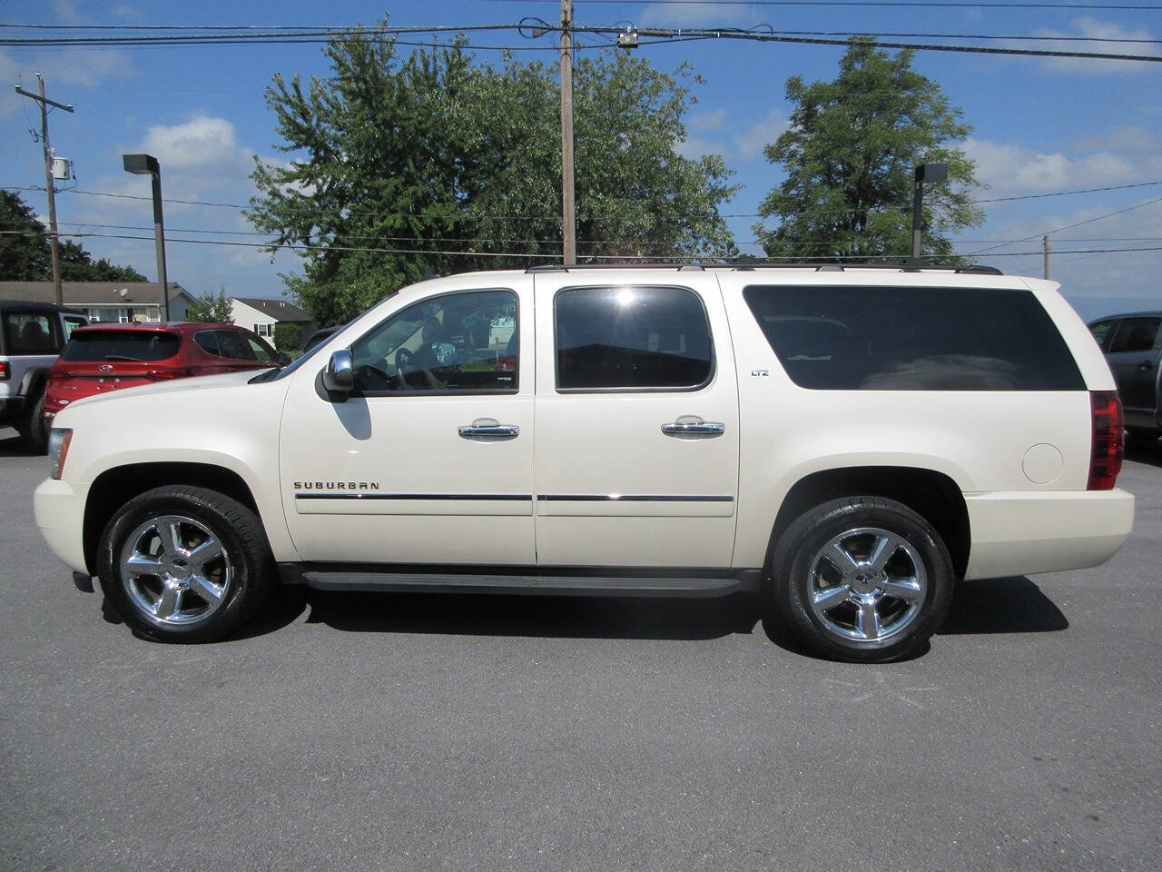 2013 Chevrolet Suburban for sale at FINAL DRIVE AUTO SALES INC in Shippensburg, PA