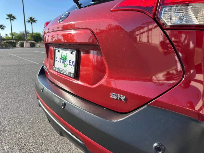 2020 Nissan Kicks SR
