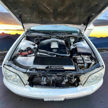 1998 Lexus LS 400