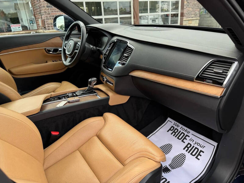 2019 Volvo XC90 T6 Inscription