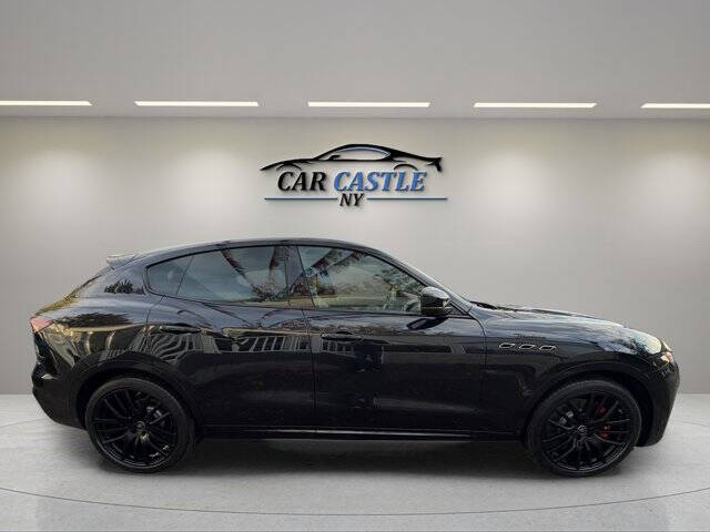 2022 Maserati Levante Modena