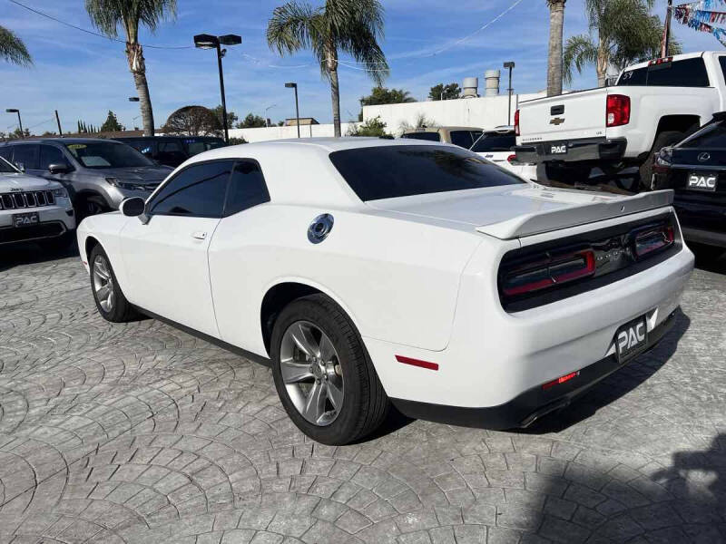 2019 Dodge Challenger SXT
