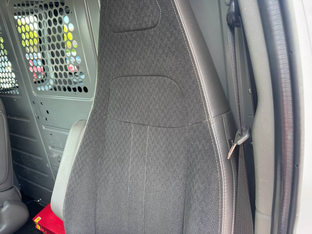 2018 GMC Savana 24