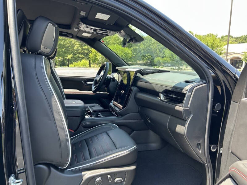 2025 GMC Yukon AT4 Ultimate