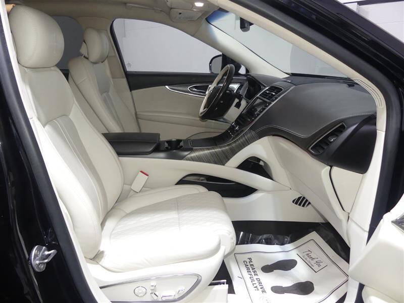 2019 Lincoln Nautilus Black Label