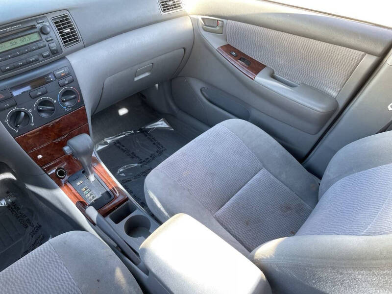 2006 Toyota Corolla LE