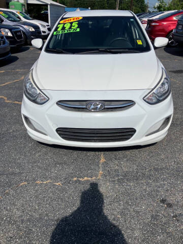 2016 Hyundai Accent SE