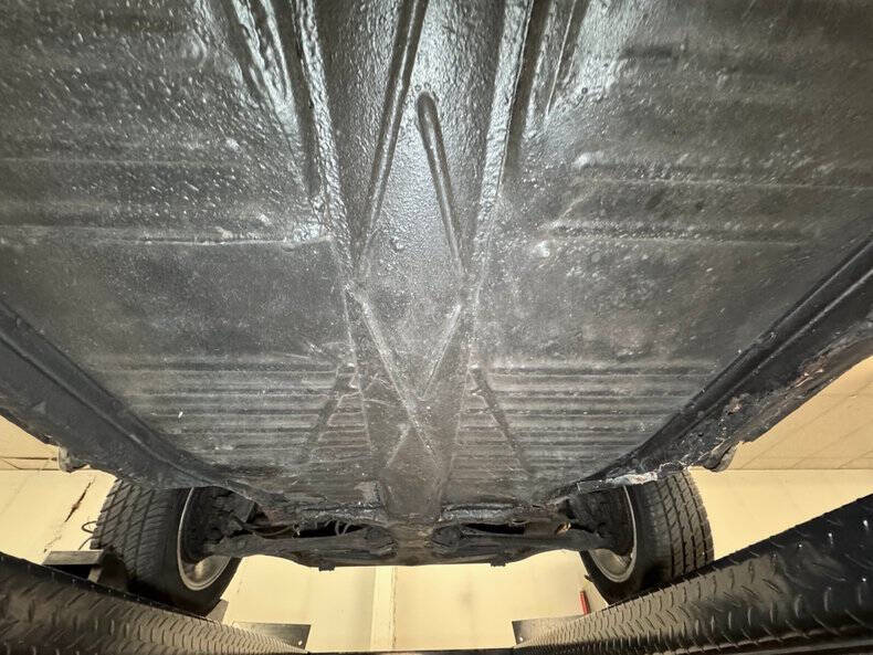 1977 Volkswagen Super Beetle