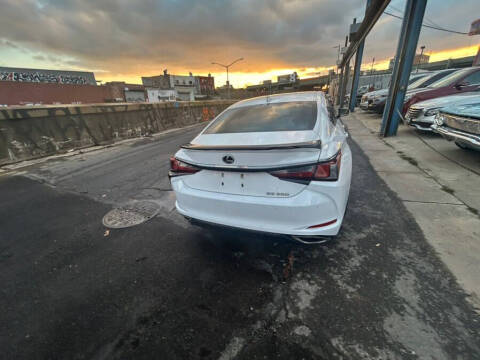 2022 Lexus ES 350 F SPORT