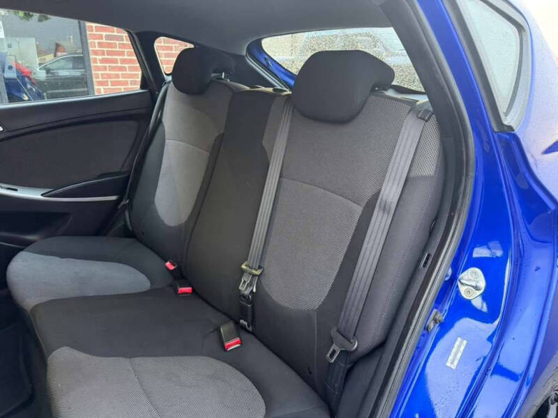 2012 Hyundai Accent GS