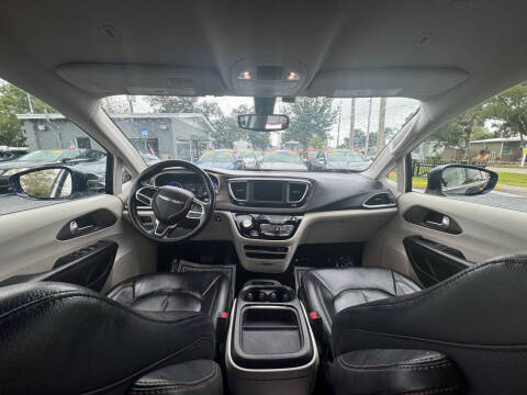 2018 Chrysler Pacifica Touring L