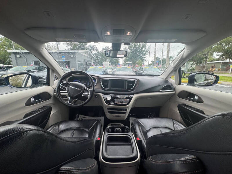 2018 Chrysler Pacifica Touring L