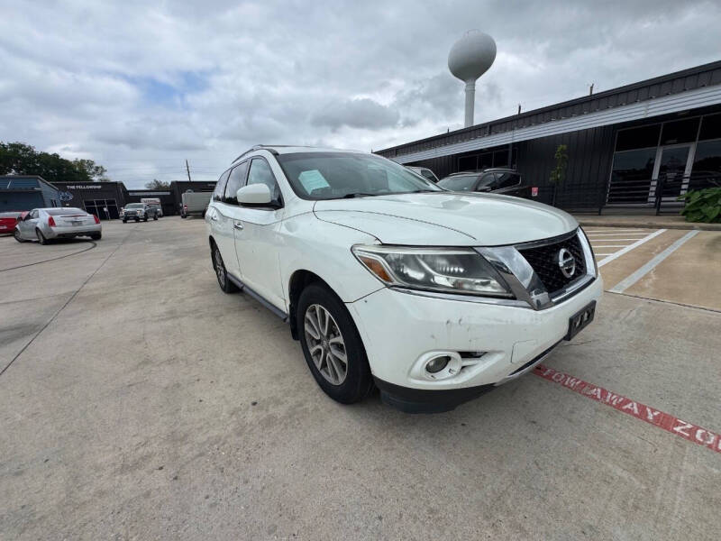 2016 Nissan Pathfinder SV