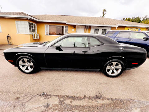 2015 Dodge Challenger SXT