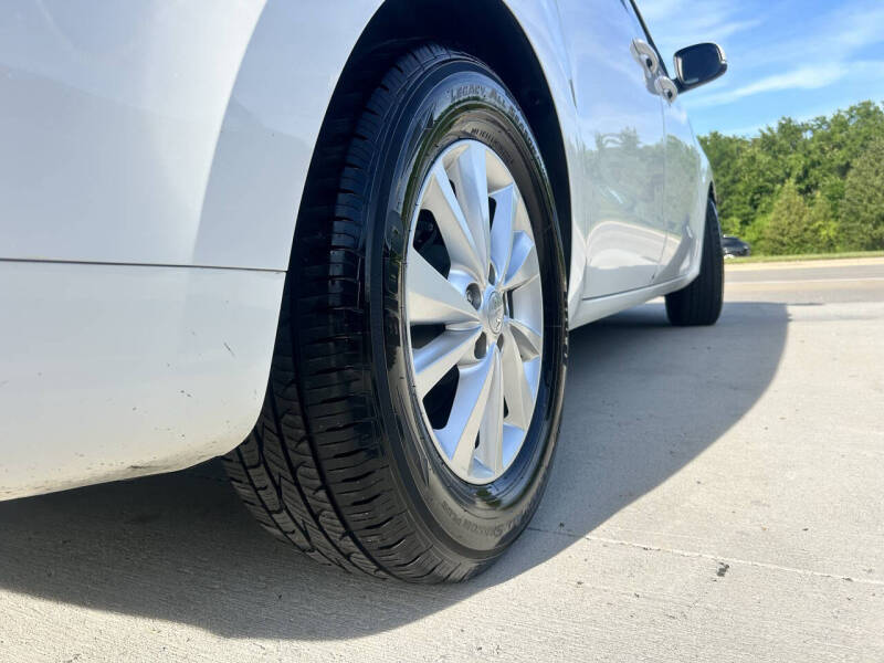 2016 Kia Sedona L