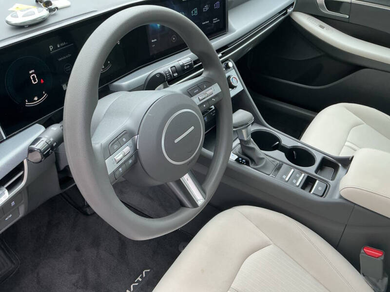 2025 Hyundai Sonata SE