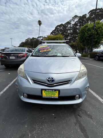 2013 Toyota Prius v Five