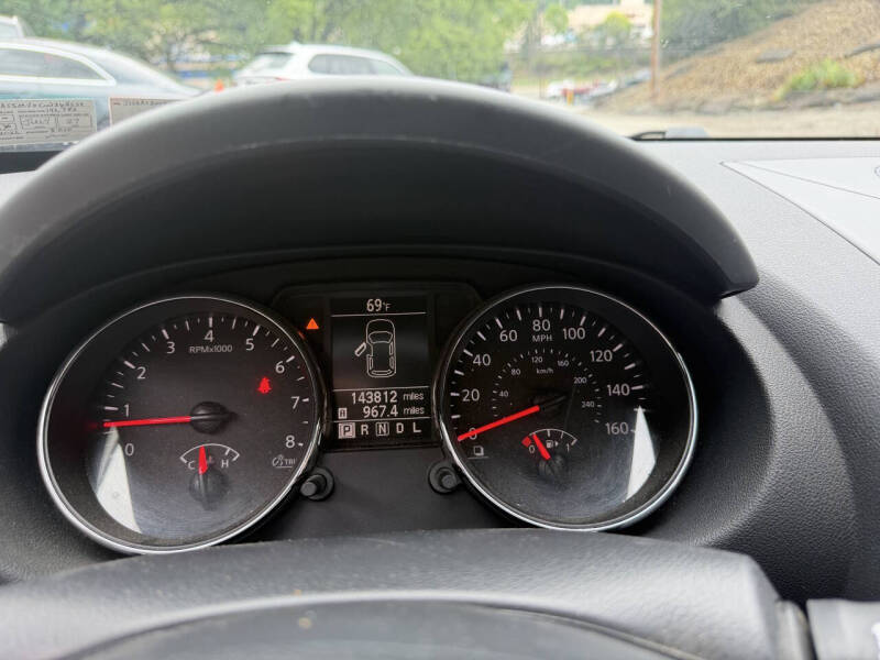 2012 Nissan Rogue SV w/SL Package